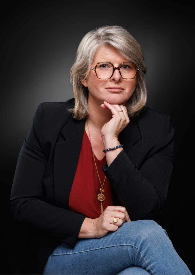 Portrait corporate femme dirigeante plan américain - Pierre Colsenet Montpellier